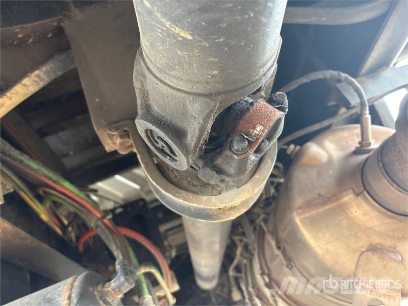 International 4300 Umpikorikuorma-autot
