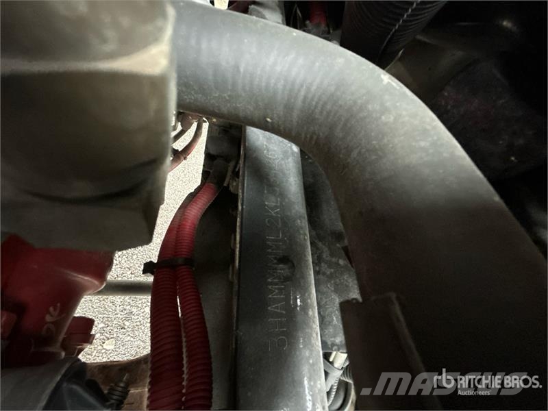 International 4300 Umpikorikuorma-autot