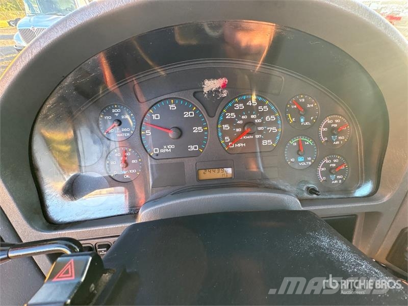 International 4300 Kabinen