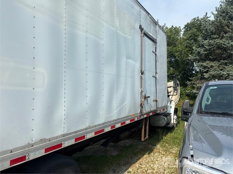 International 4300 Box trucks