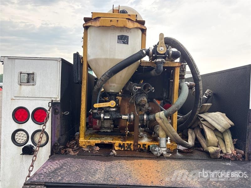 International 4300 Flakbilar/Pickuper