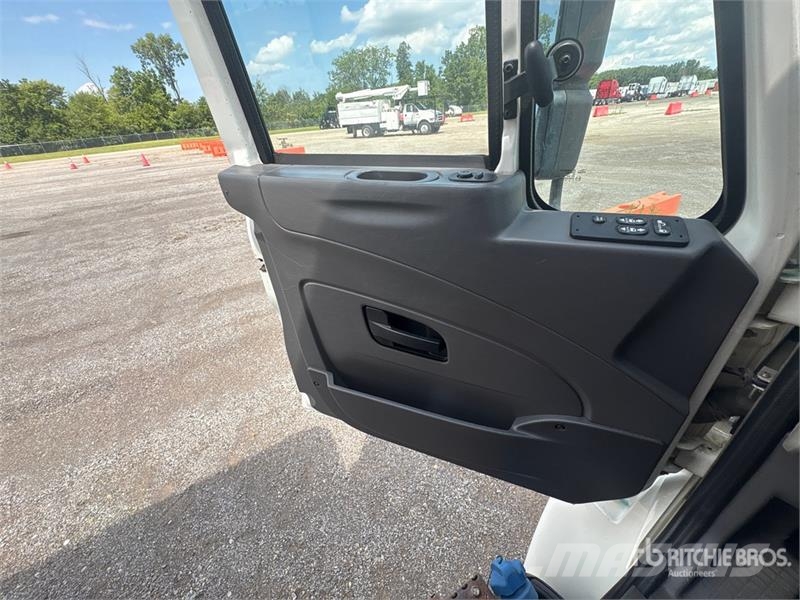 International 4300 Isotermos y frigoríficos