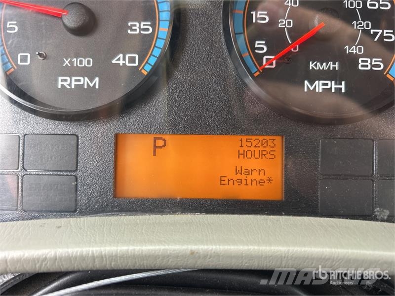 International 4300 Tovornjaki zabojniki