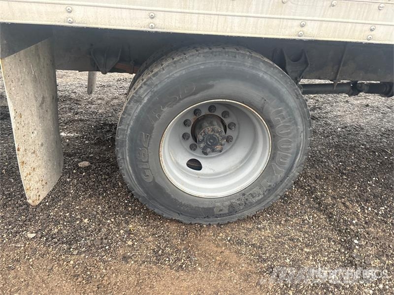 International 4300 Sanduk kamioni