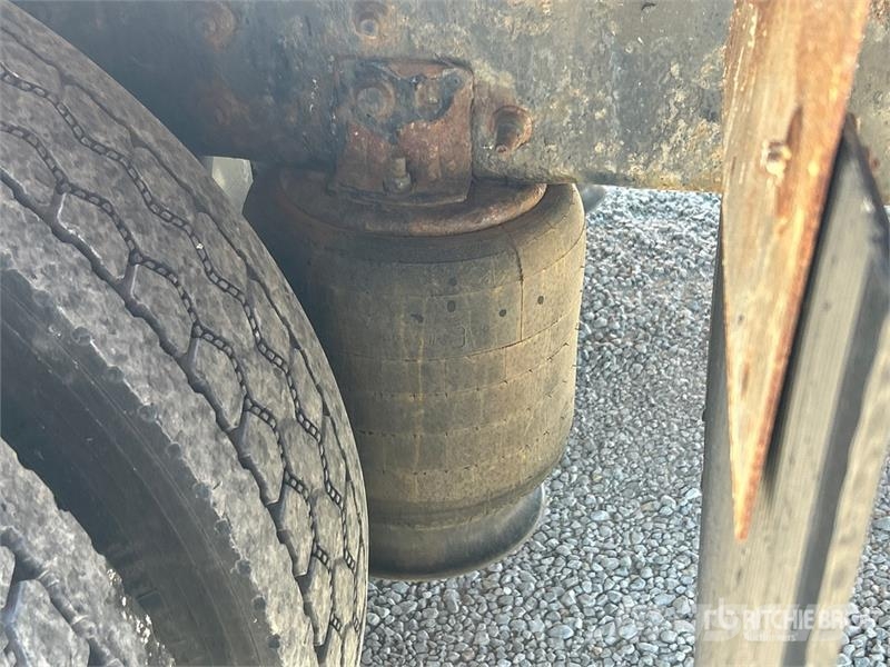 International 4300 Kapali kasa kamyonlar