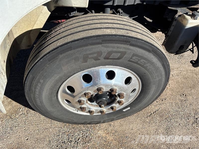 International 4300 Грузовики-Фургоны