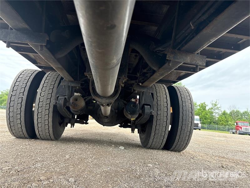 International 4300 Umpikorikuorma-autot