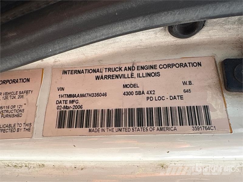 International 4300 自卸式货车