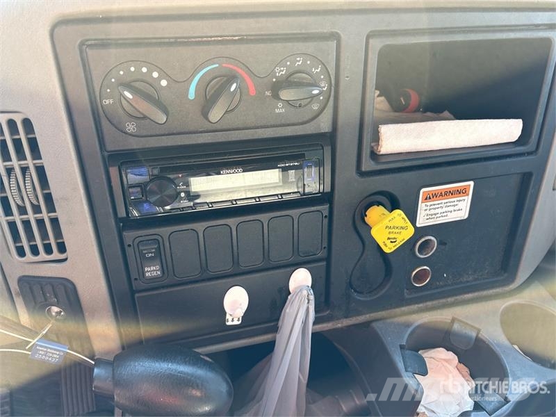 International 4300 Box trucks