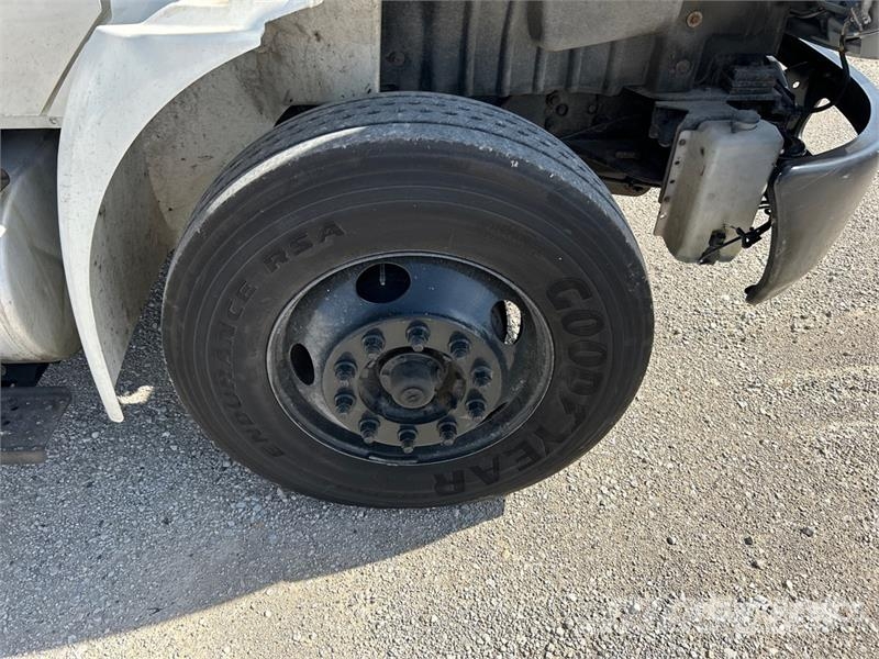 International 4300 Sanduk kamioni