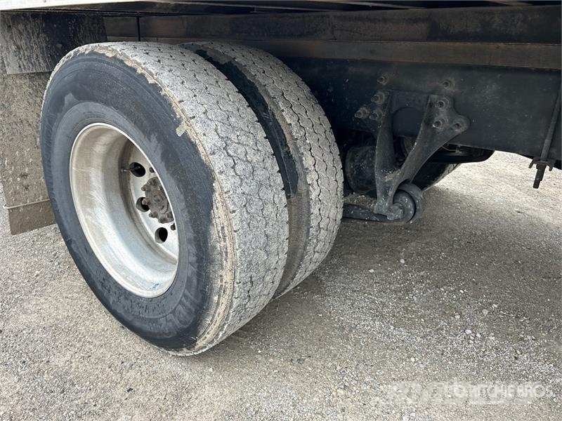 International 4300 Umpikorikuorma-autot
