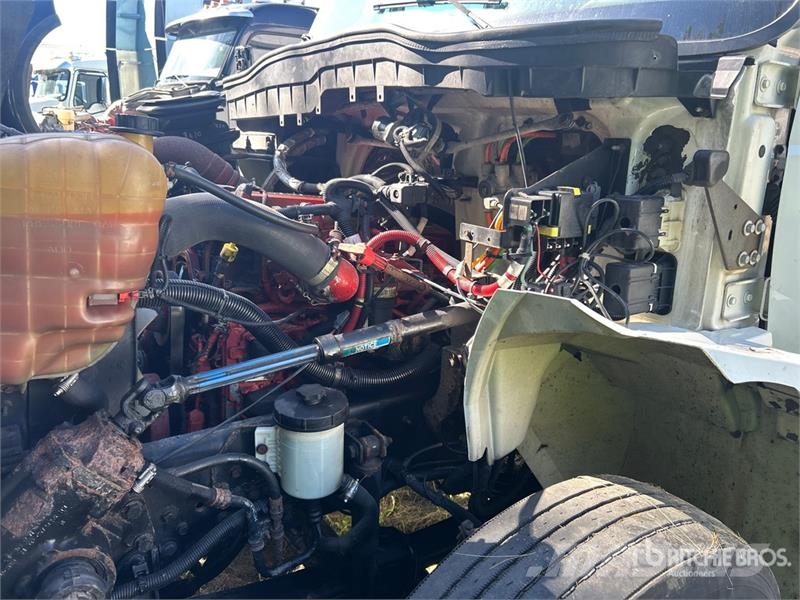 International 4300 탑차 트럭