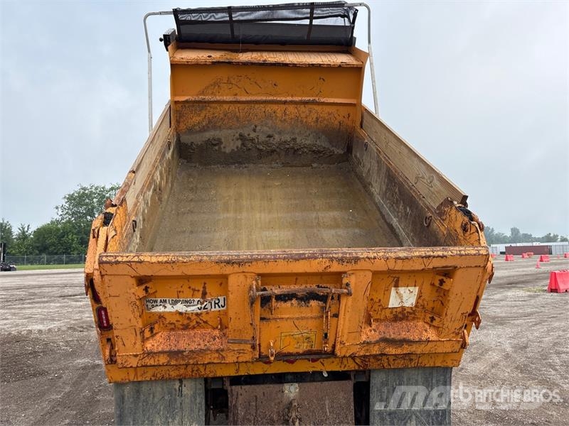 International 4300 Pašizgāzējs