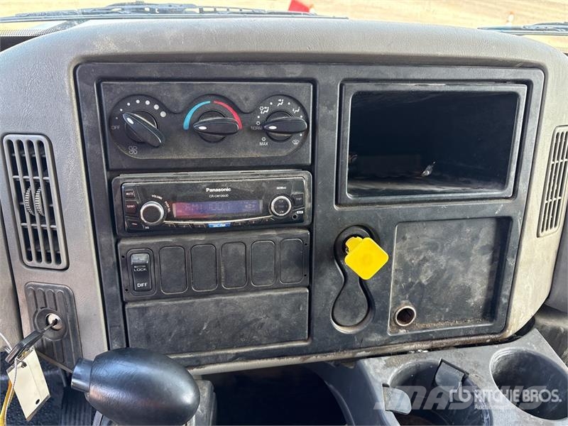International 4300 Грузовики-Фургоны