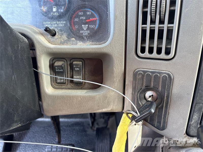 International 4300 Грузовики-Фургоны