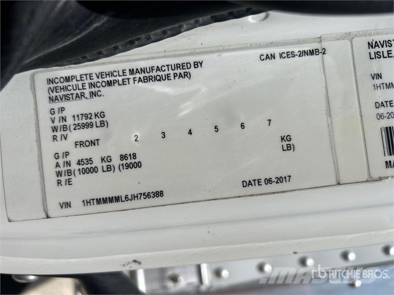 International 4300 Kapali kasa kamyonlar