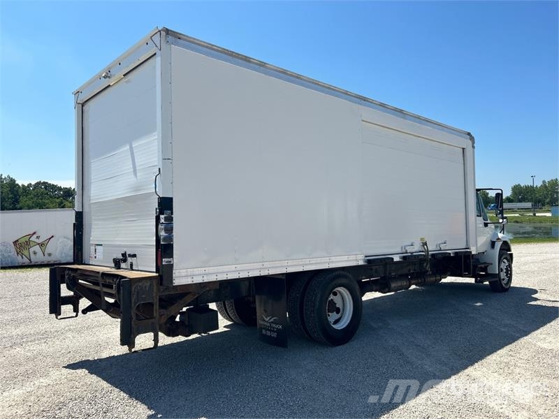 International 4300 Kofferaufbau