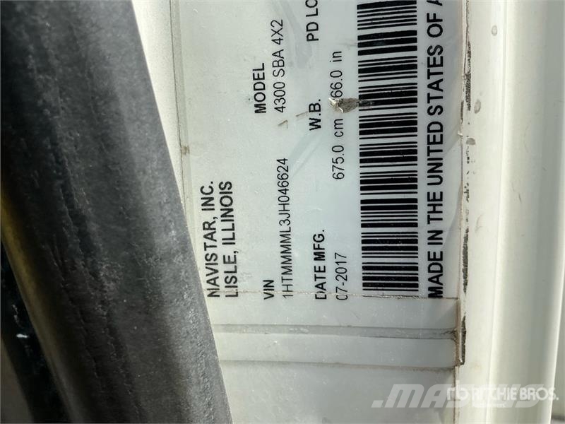 International 4300 Umpikorikuorma-autot