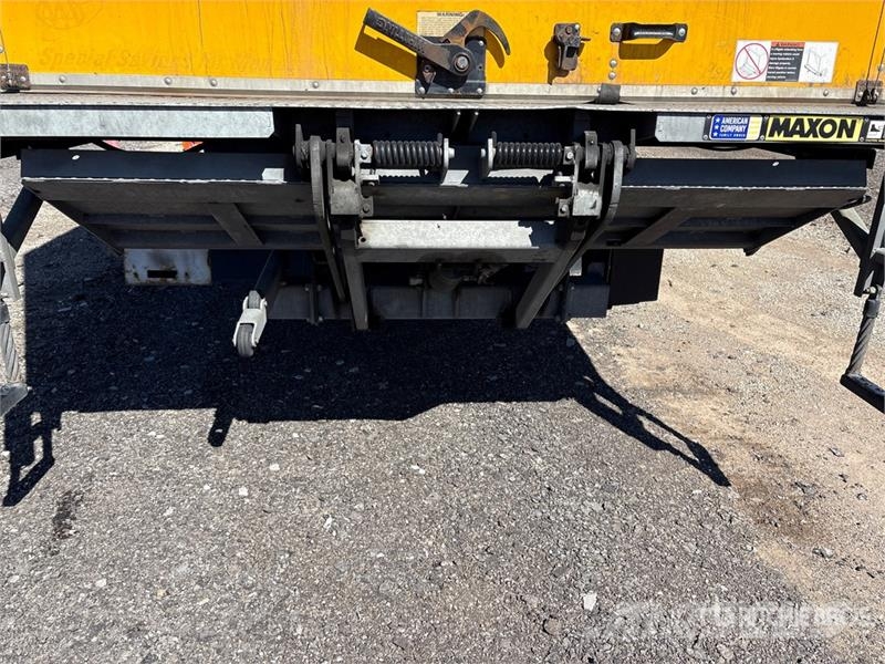 International 4300 ボックスボディー、ウイング、箱車