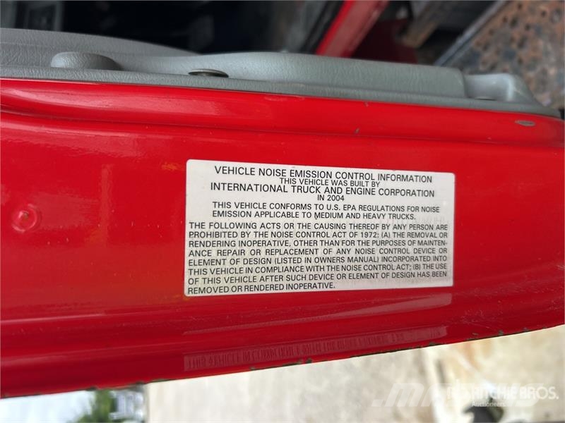 International 4300 Camion cassonati