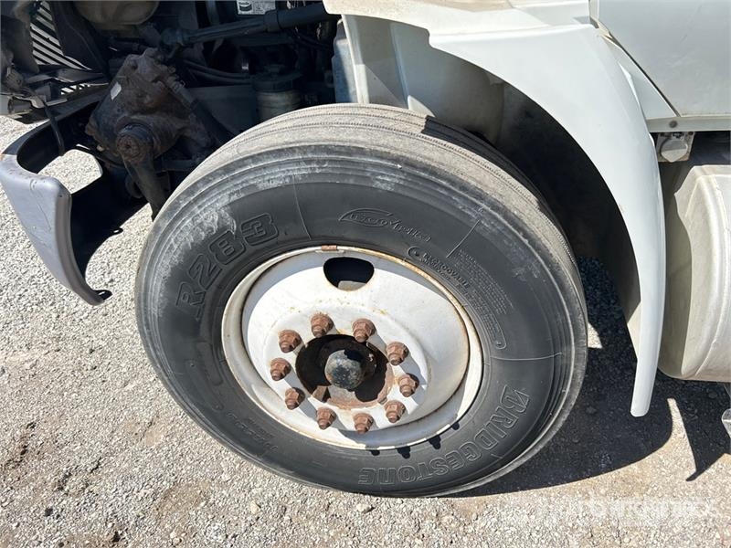 International 4300 Bakwagens met gesloten opbouw