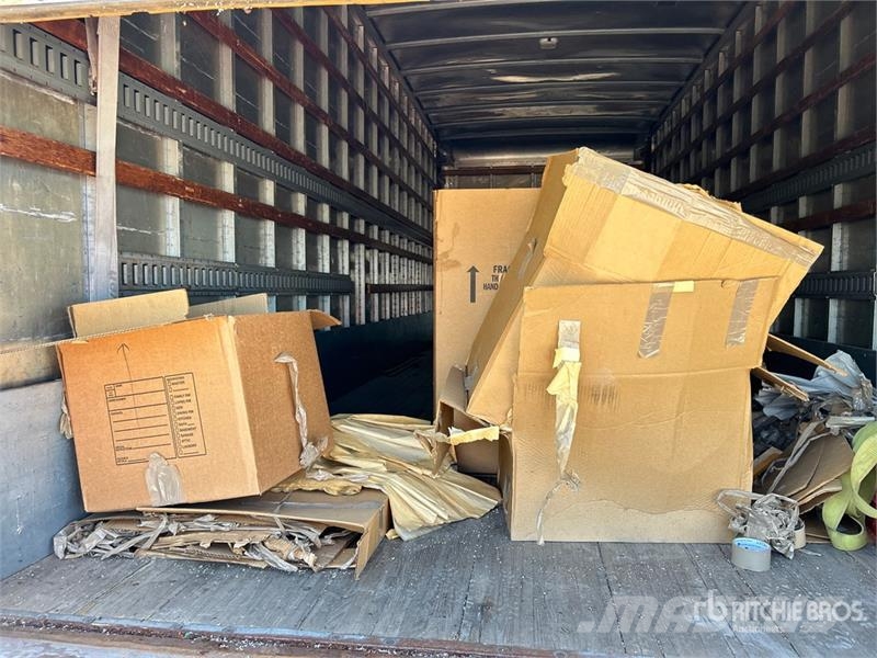 International 4300 Bakwagens met gesloten opbouw