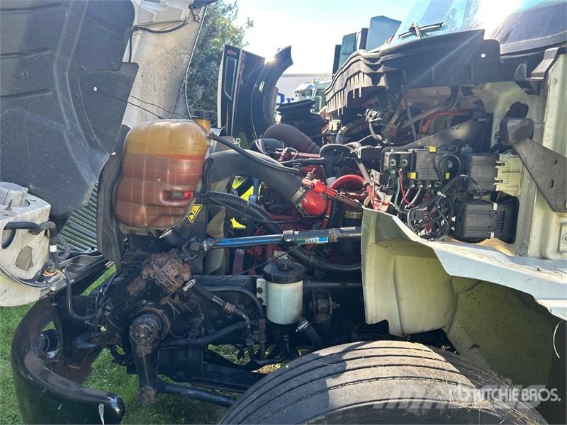 International 4300 탑차 트럭