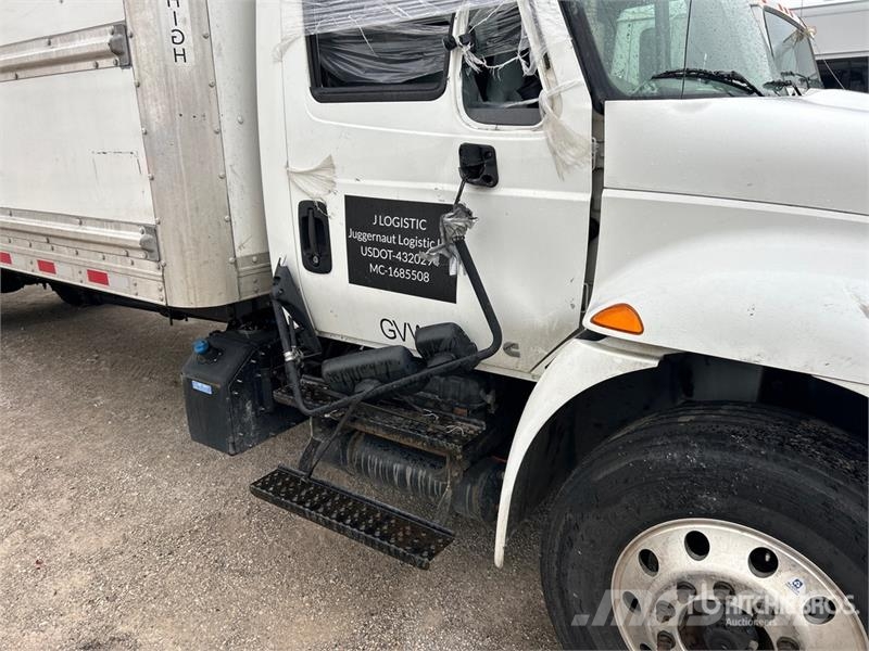 International 4300 Umpikorikuorma-autot