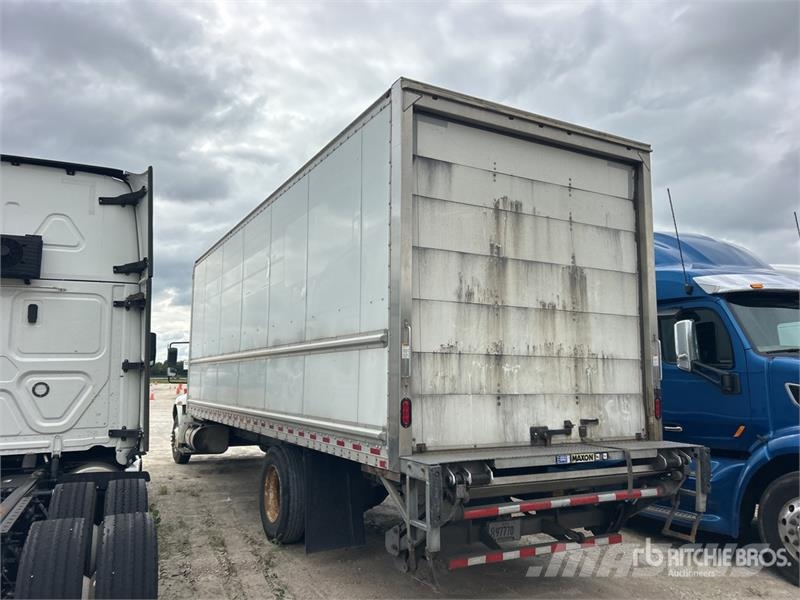 International 4300 Tovornjaki zabojniki