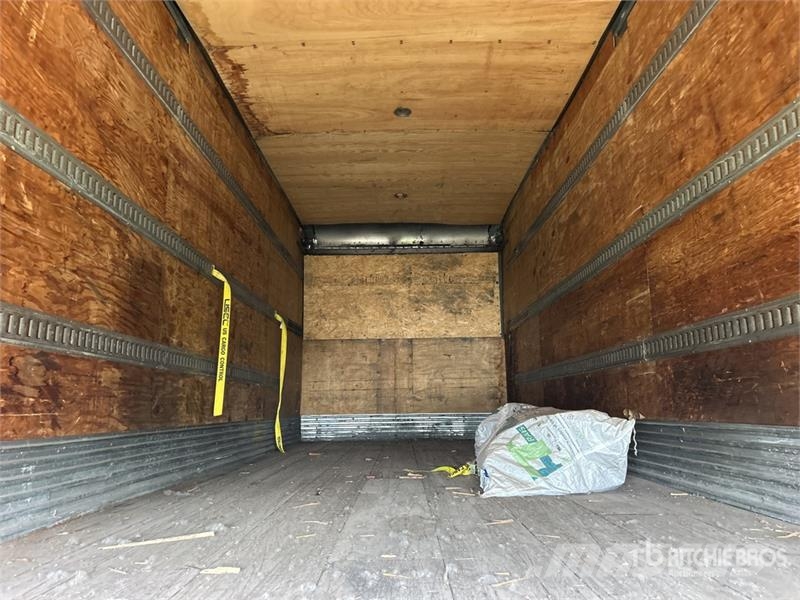 International 4300 Camion cassonati