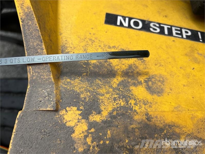 International 4300 Samochody ciężarowe ze skrzynią zamkniętą