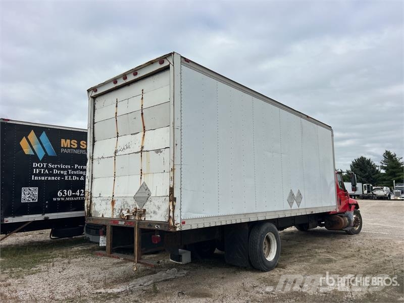 International 4300 Camion cassonati
