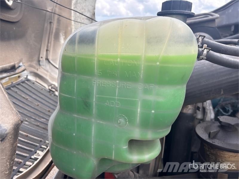 International 4300 自卸式货车