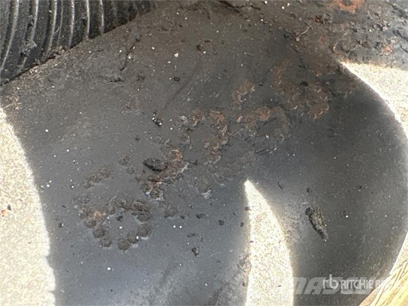 International 4300 Skříňová nástavba