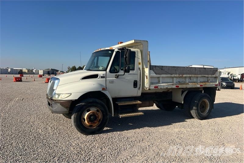 International 4300 4x2 T/A Dump Truck Грузовики-Самосвалы