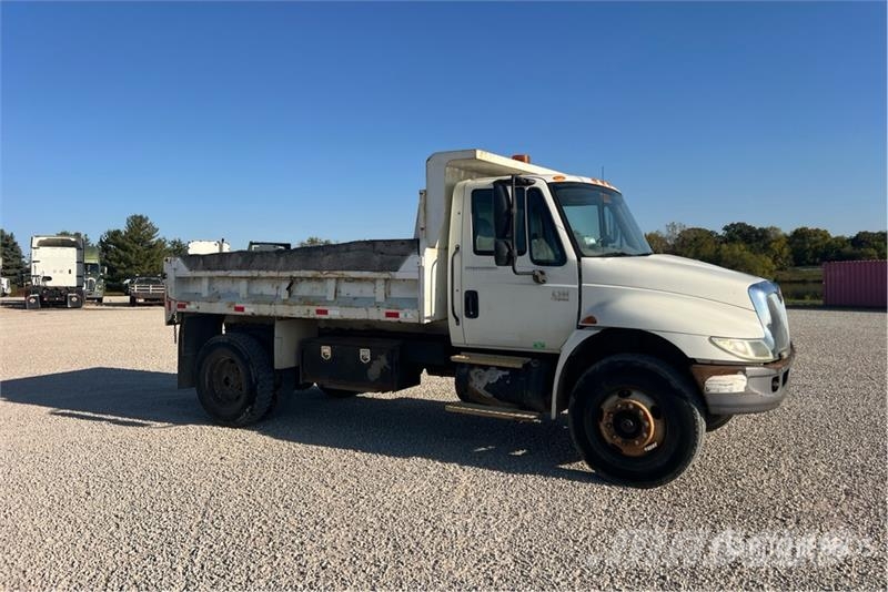International 4300 4x2 T/A Dump Truck Грузовики-Самосвалы