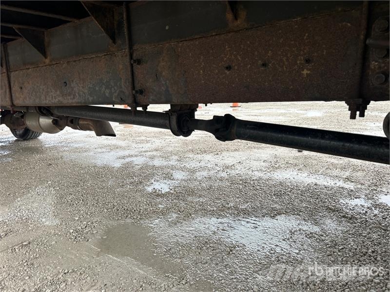 International 4300 4x2 Flatbed Truck 平ボディー