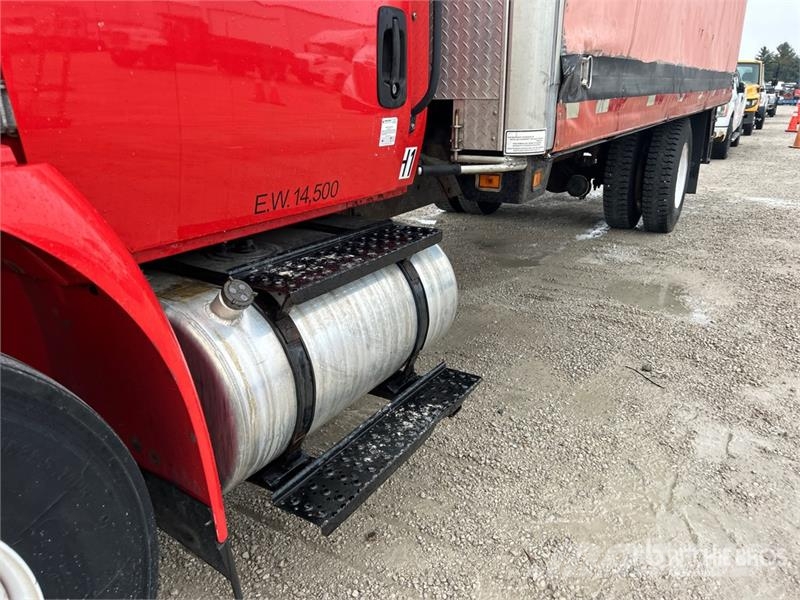 International 4300 4x2 Flatbed Truck 平ボディー