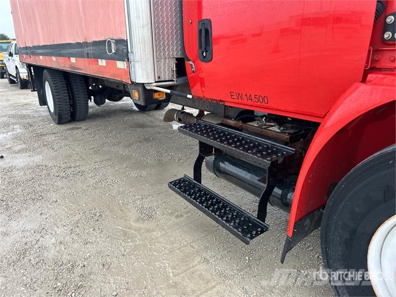 International 4300 4x2 Flatbed Truck 平ボディー