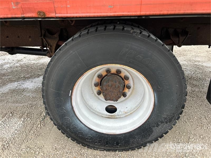 International 4300 4x2 Flatbed Truck 平ボディー