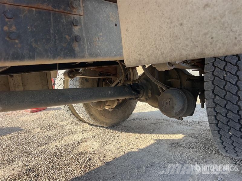 International 4300 4x2 T/A Dump Truck Грузовики-Самосвалы