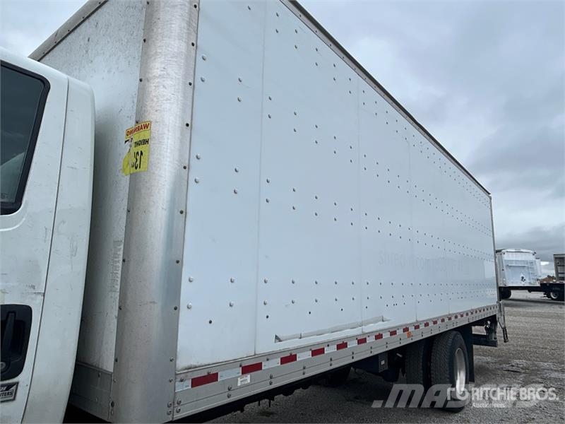 International 4300 SBA Furgons