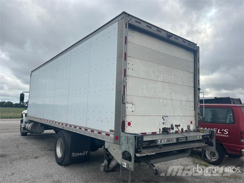 International 4300 SBA Furgons