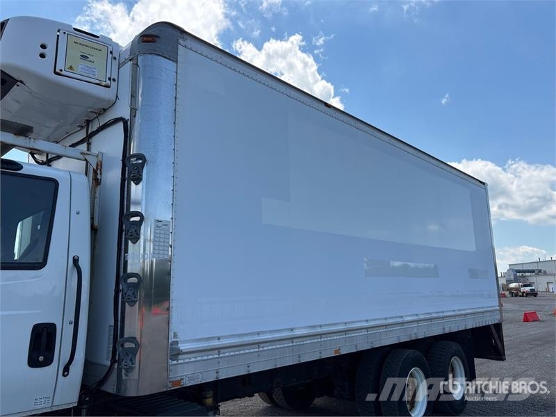International 4400 شاحنات بدرجة حرارة قابلة للضبط