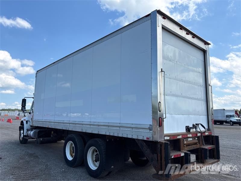 International 4400 شاحنات بدرجة حرارة قابلة للضبط