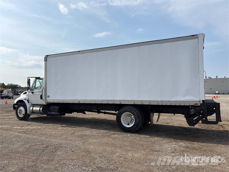 International 4400 Kofferaufbau