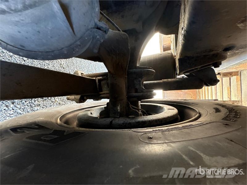 International 4400 شاحنات بدرجة حرارة قابلة للضبط