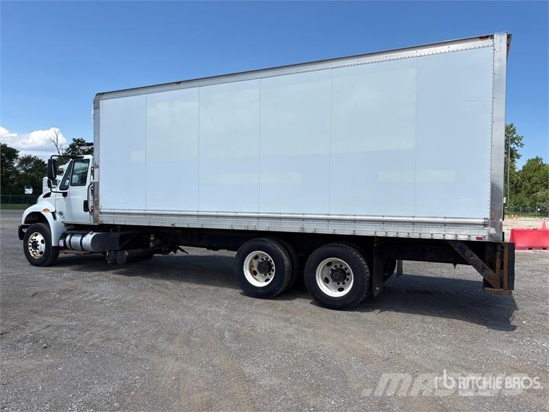 International 4400 شاحنات بدرجة حرارة قابلة للضبط