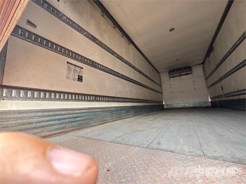 International 4400 شاحنات بدرجة حرارة قابلة للضبط