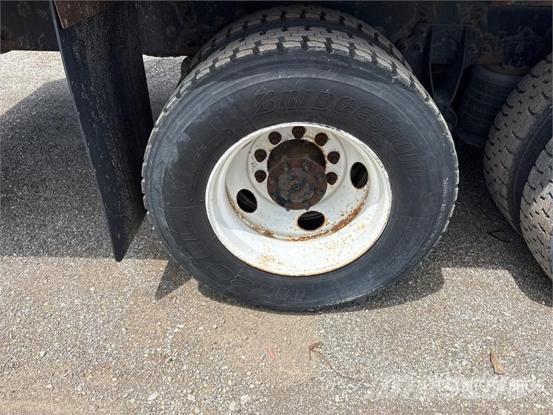 International 4400 شاحنات بدرجة حرارة قابلة للضبط